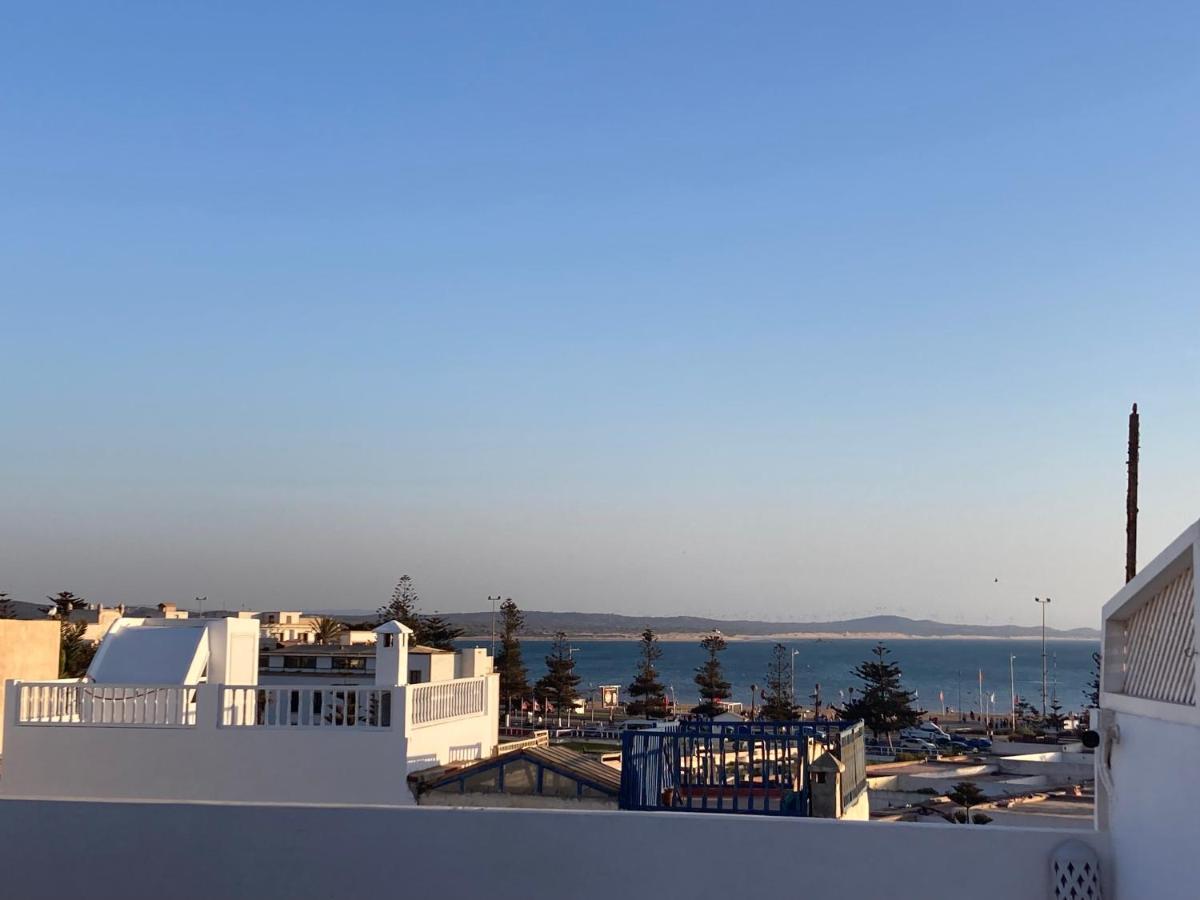 Beau Riad En Medina, Lumineux Et Avec Terrasse Privee Sur Mer Esauira Exterior foto