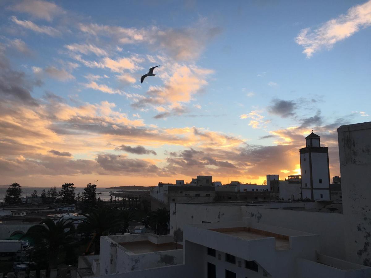 Beau Riad En Medina, Lumineux Et Avec Terrasse Privee Sur Mer Esauira Exterior foto
